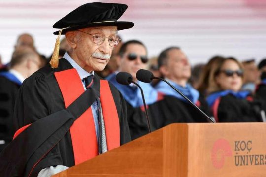 ΝΟΥΡ ΓΙΑΛΜΑΝ πρόεδρος του Πανεπιστημίου Κοτς στην Τουρκία